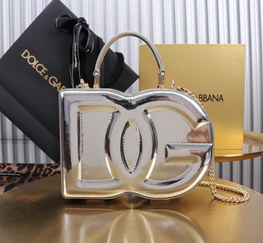 شنطة دولتشي اند غابانا DG Logo Bag box handbag