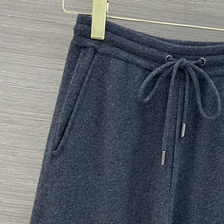 طقم Brunello cucinelli