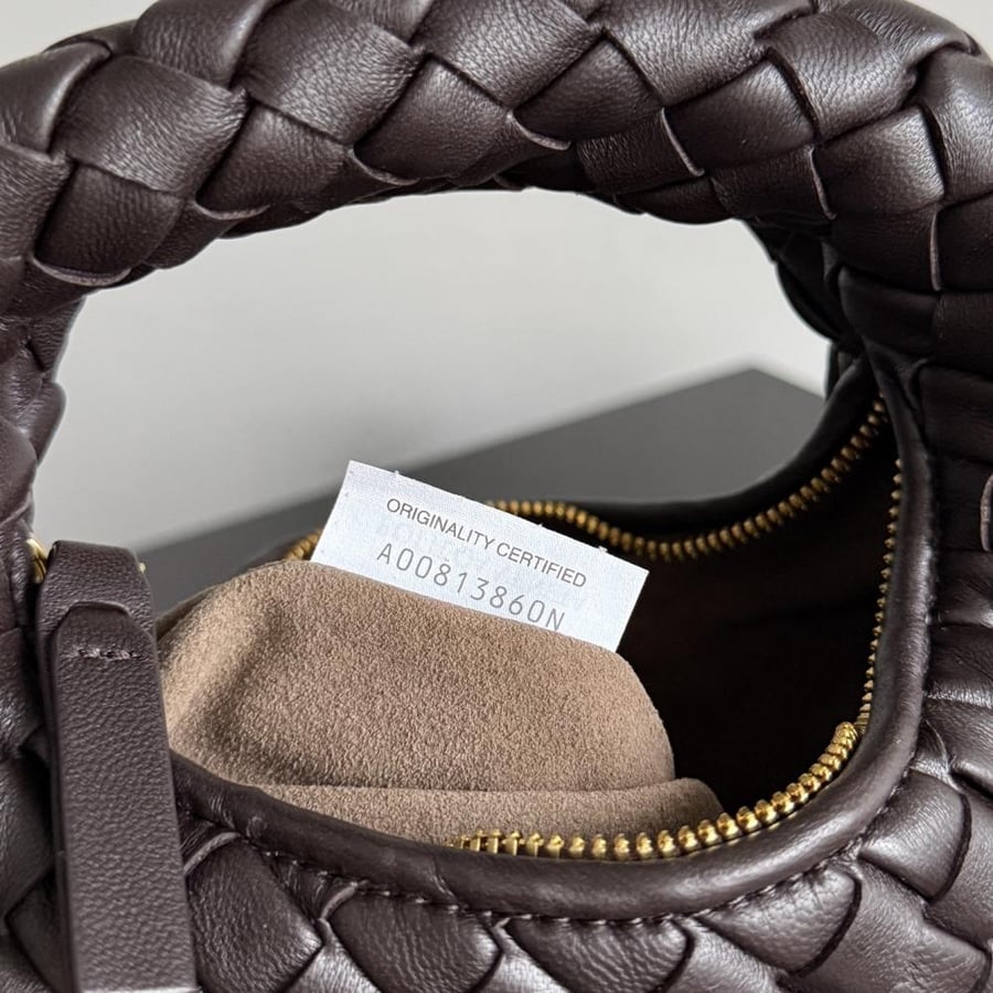 شنطة بوتيغا Baby Veneta Bottega