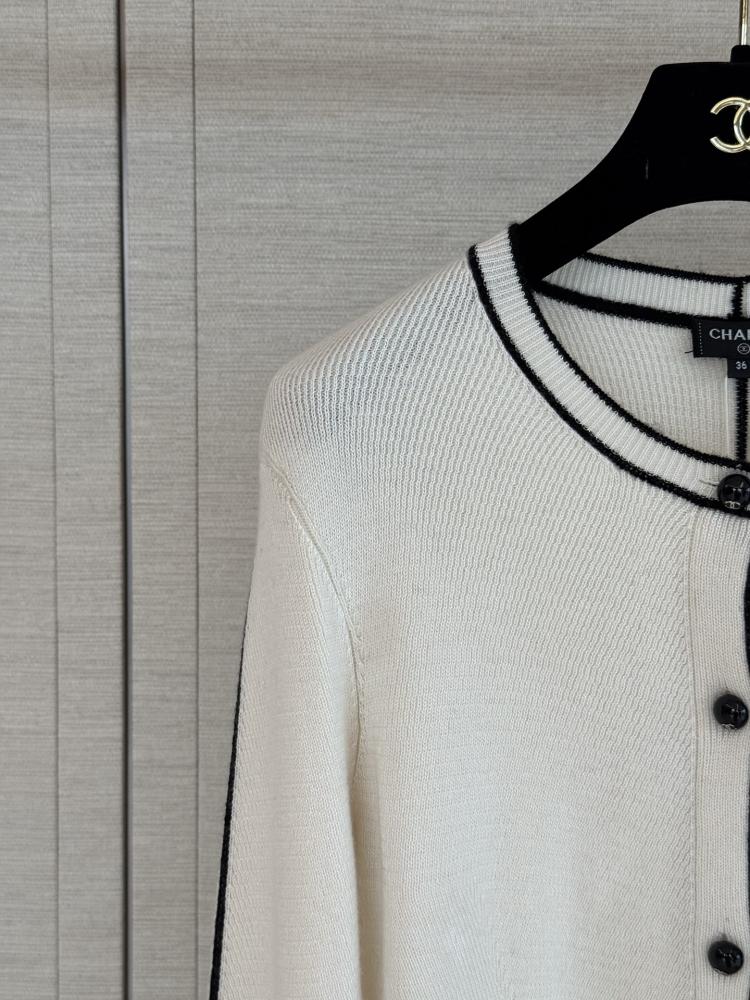 كارديجان Chanel