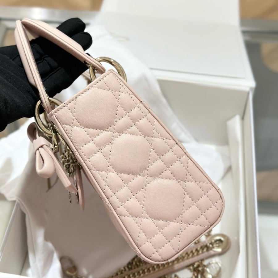 شنطة ديور Lady Dior مقاس 17cm