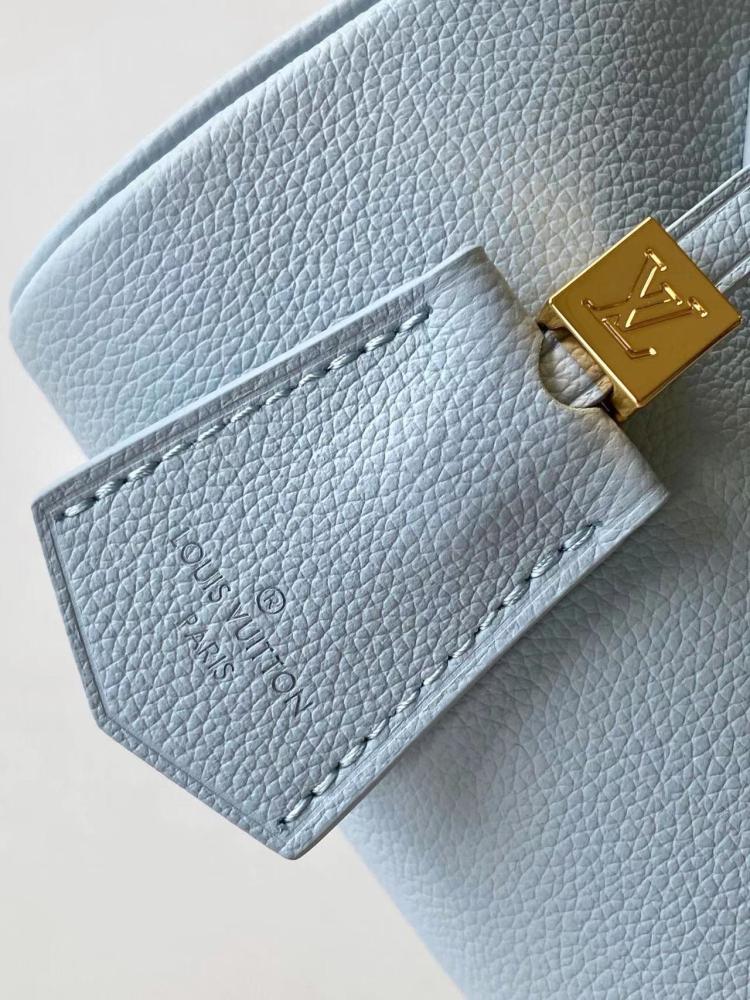 شنطة لويس فيتون Speedy Bandoulière مقاس 18
