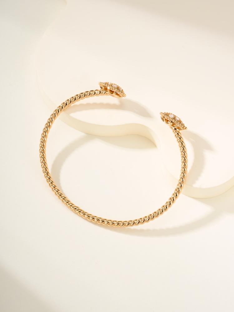 اسورة بوشرون Boucheron