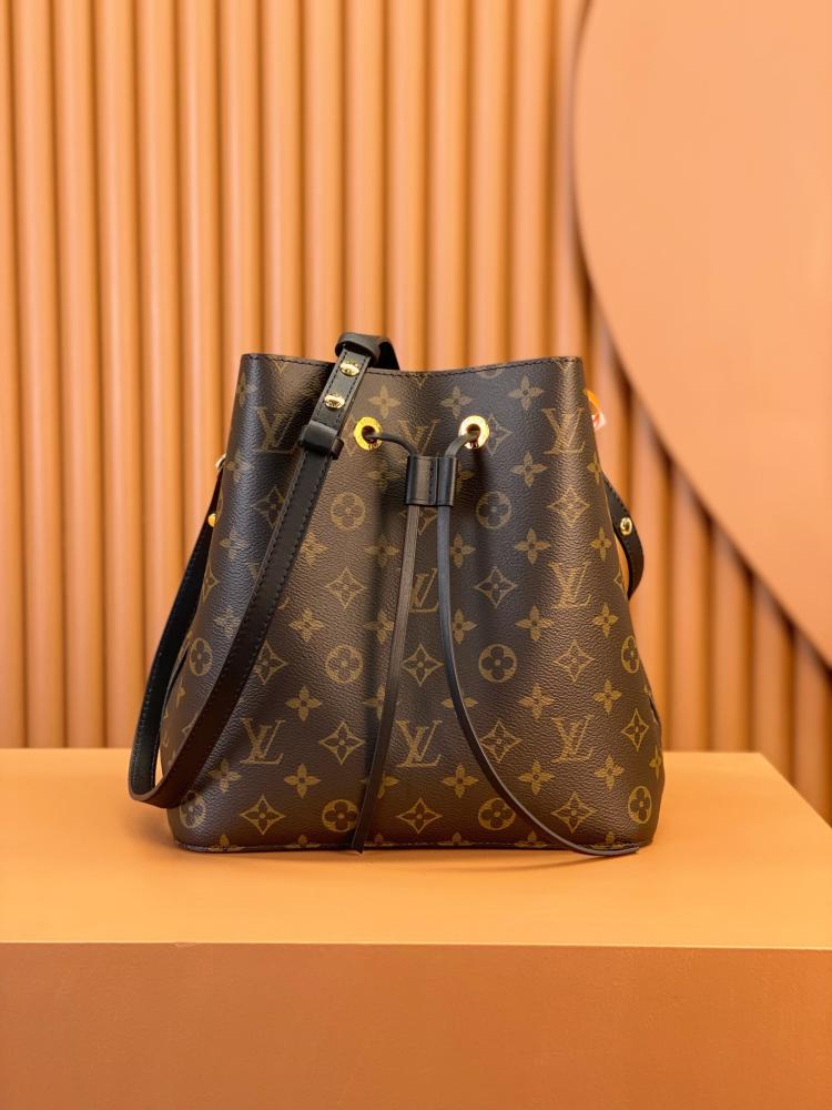 شنطة لويس فيتون Neonoe Louis Vuitto