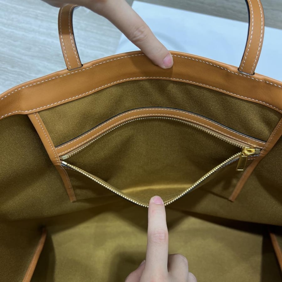 شنطة سيلين FLAT SHOPPER