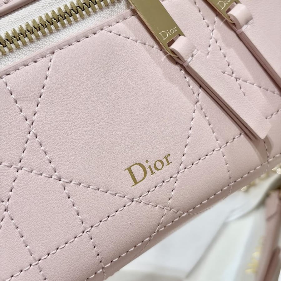 شنطة ديور Vanity Dior