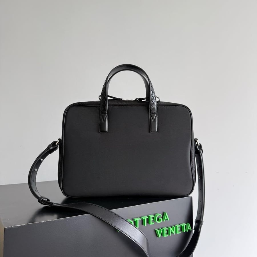 شنطة بوتيغا Crossroad Briefcase Bottega
