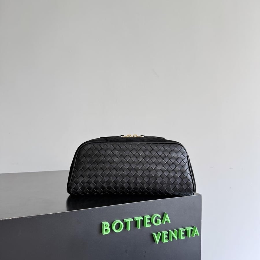 شنطة بوتيغا large Nodo Bottega