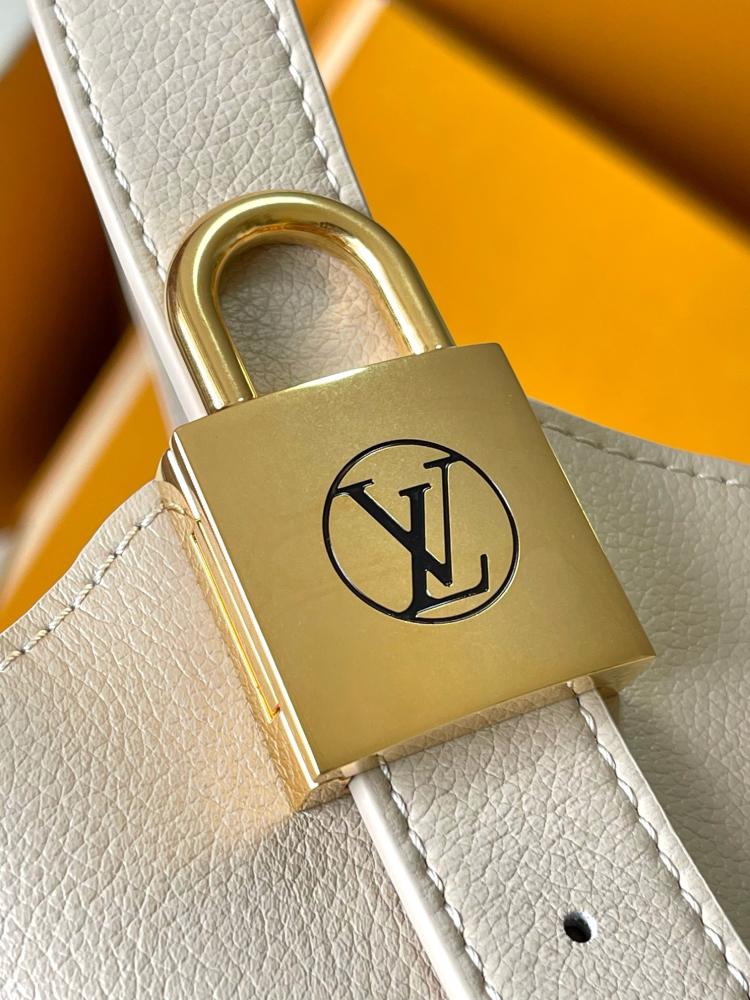 شنطة لويس فيتون Louis Vuitto