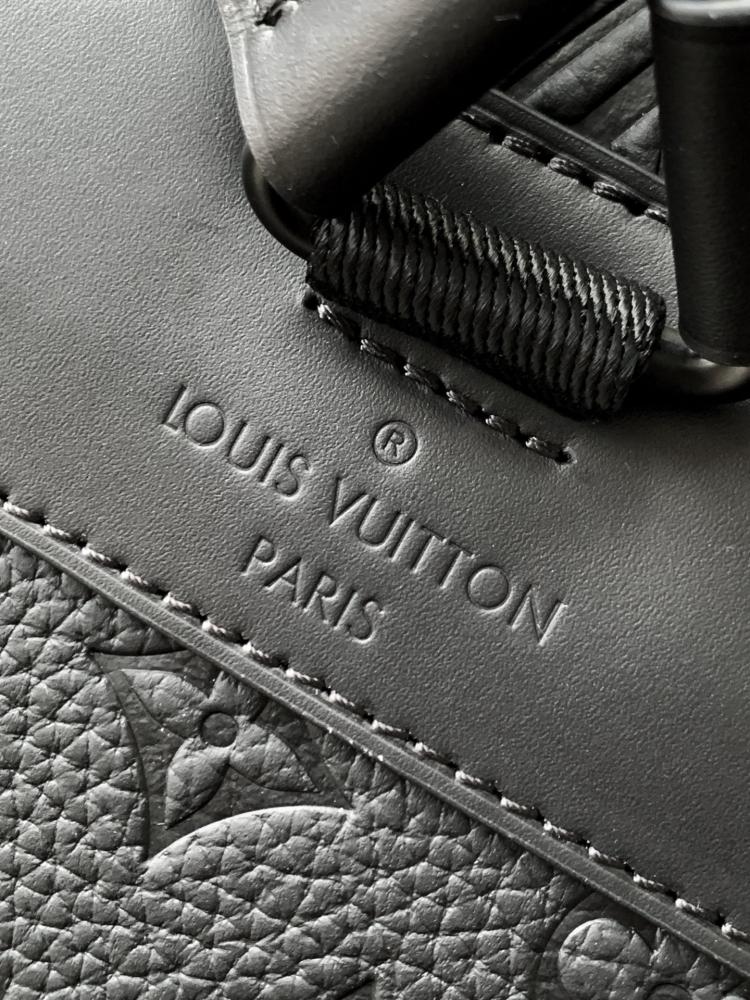 شنطة لويس فيتون Louis Vuitto