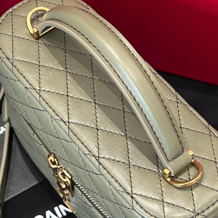 سان لوران GABY VANIT BAG مقاس 18cm