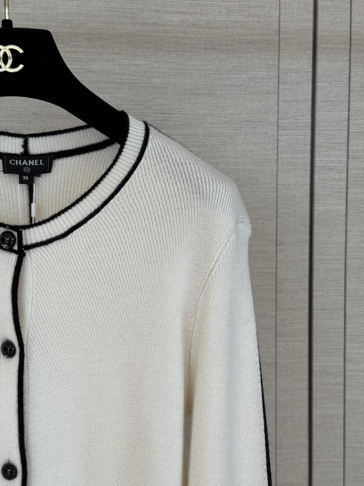 كارديجان Chanel