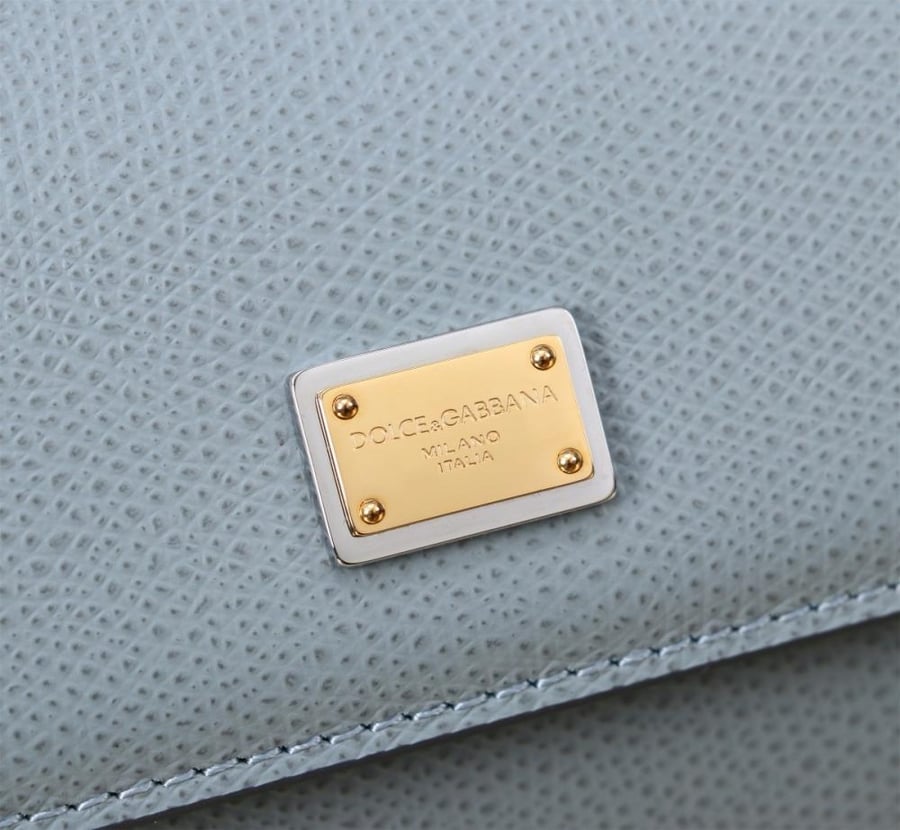 . شنطة دولتشي اند غابانا Mini Sicily handbag