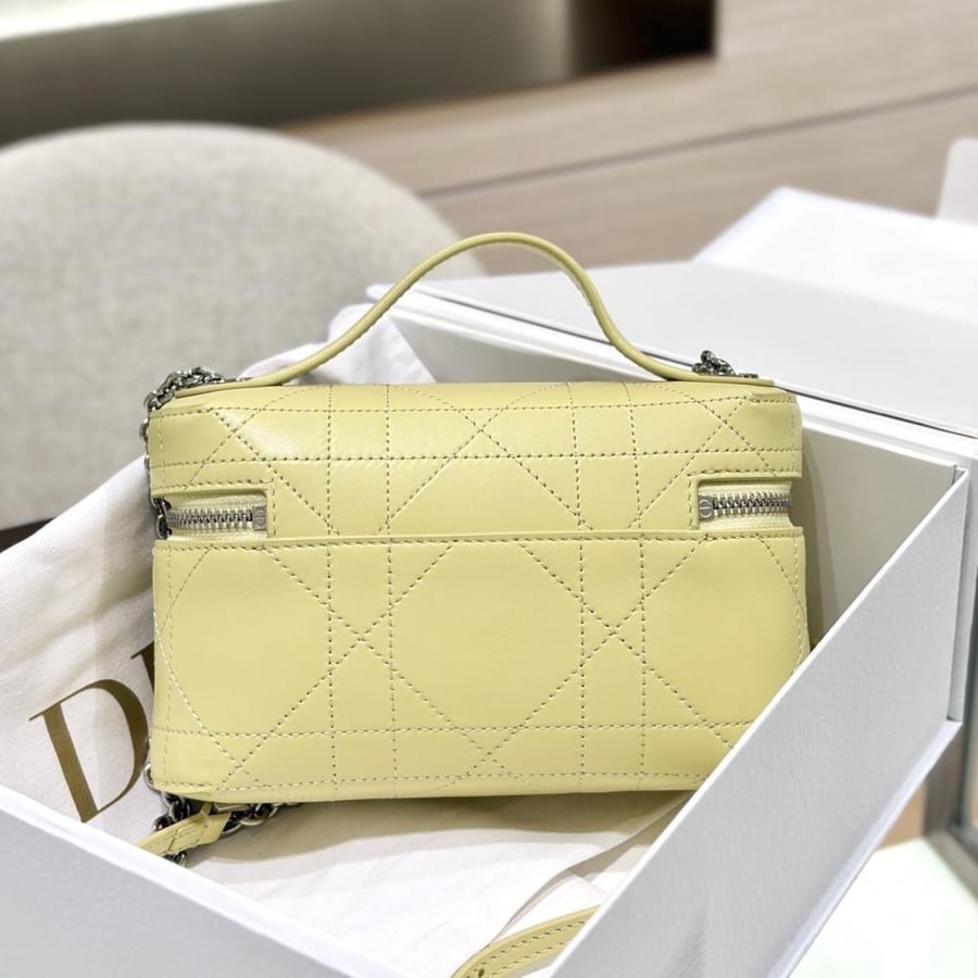 شنطة ديور Vanity Dior