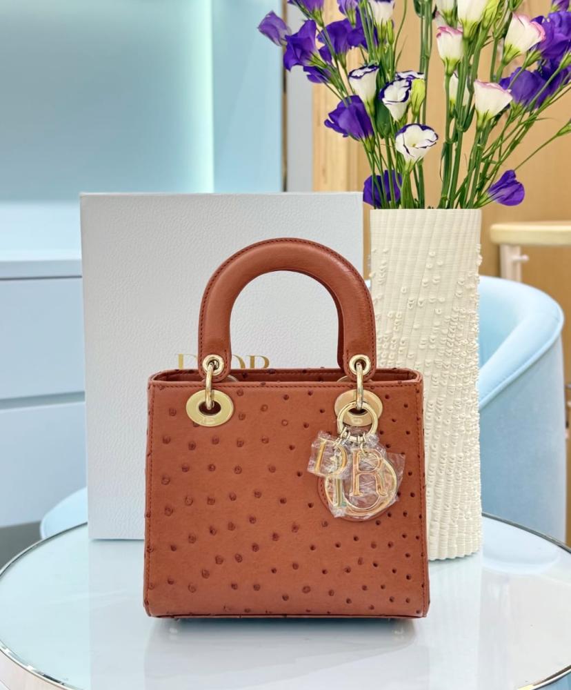 شنطة ديور Lady Ostrich Skin مقاس 20cm