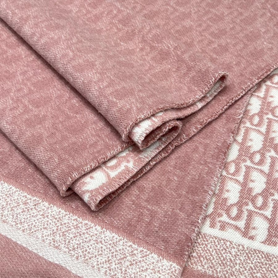سكارف Dior