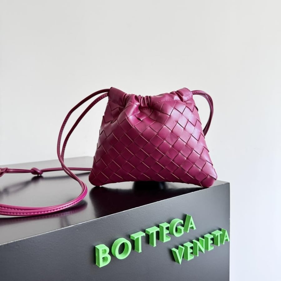 شنطة بوتيغا Mini Dustbag