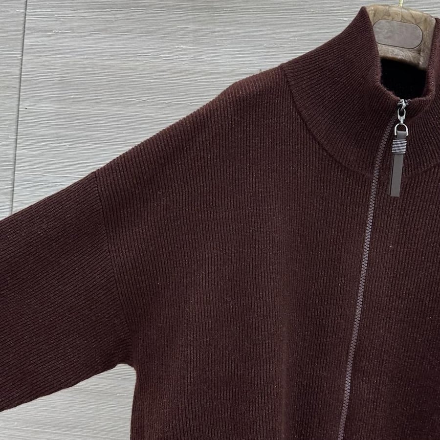طقم Brunello cucinelli