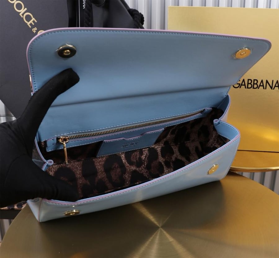 شنطة دولتشي اند غابانا Elongated Sicily handbag