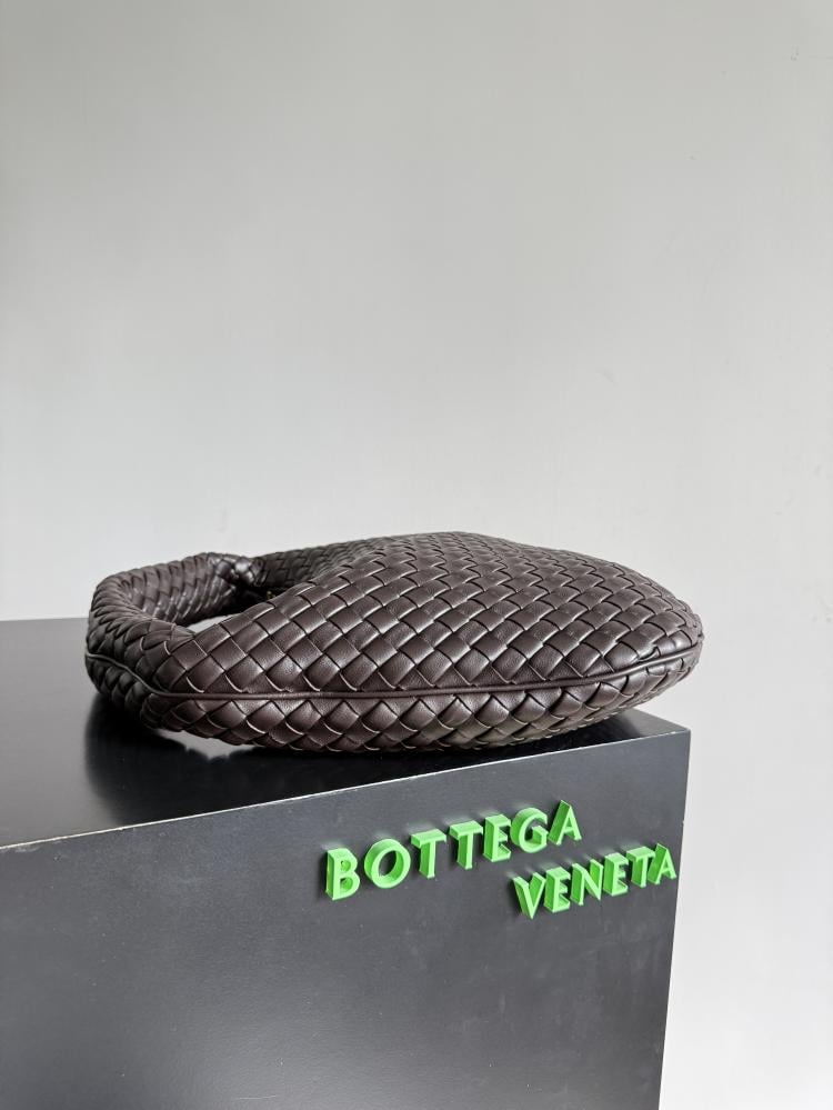 شنطة بوتيغا Medium Bottega