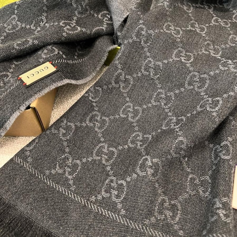 سكارف Gucci