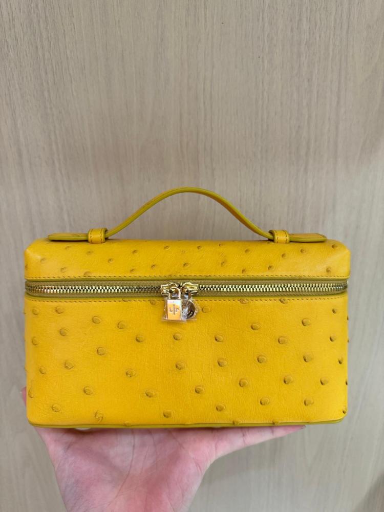 شنطة لورو بيانا  مقاس 19cm