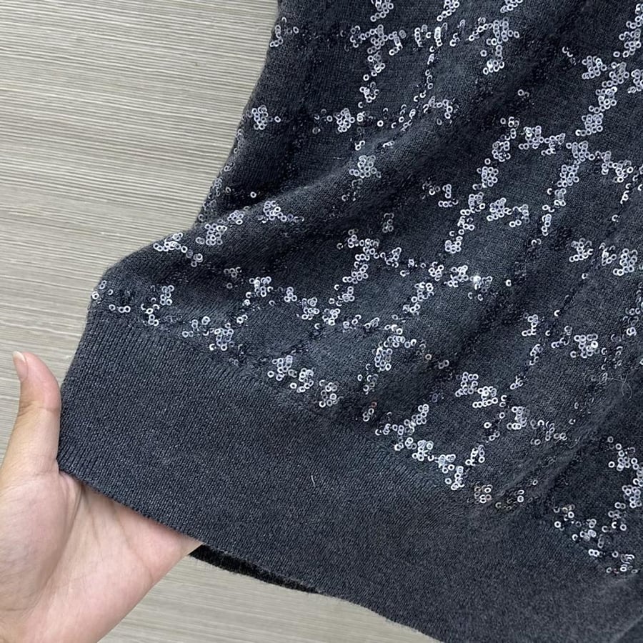 توب Brunello cucinelli