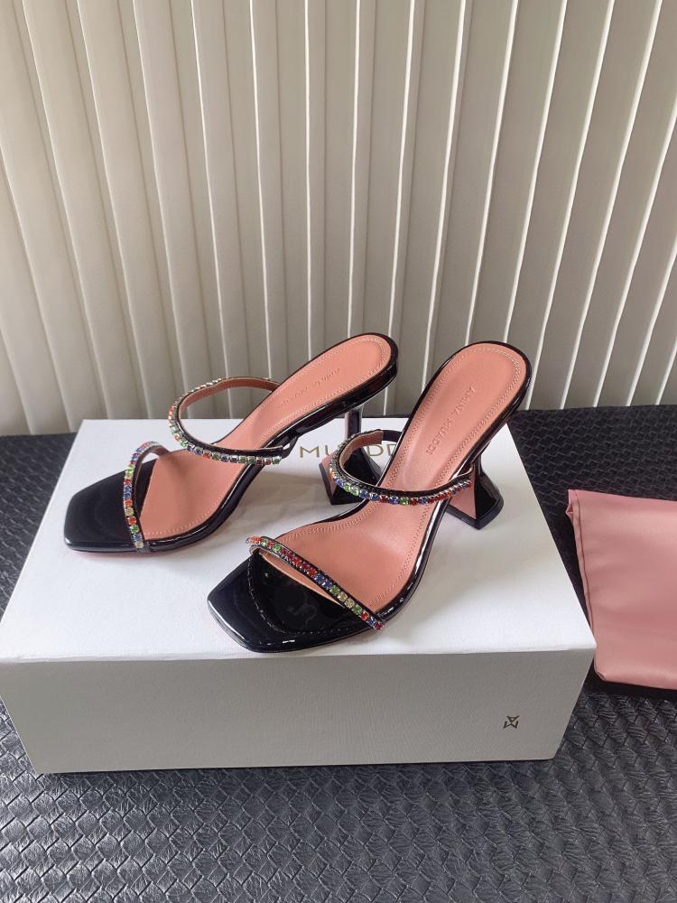 Amina's heel in Maadi