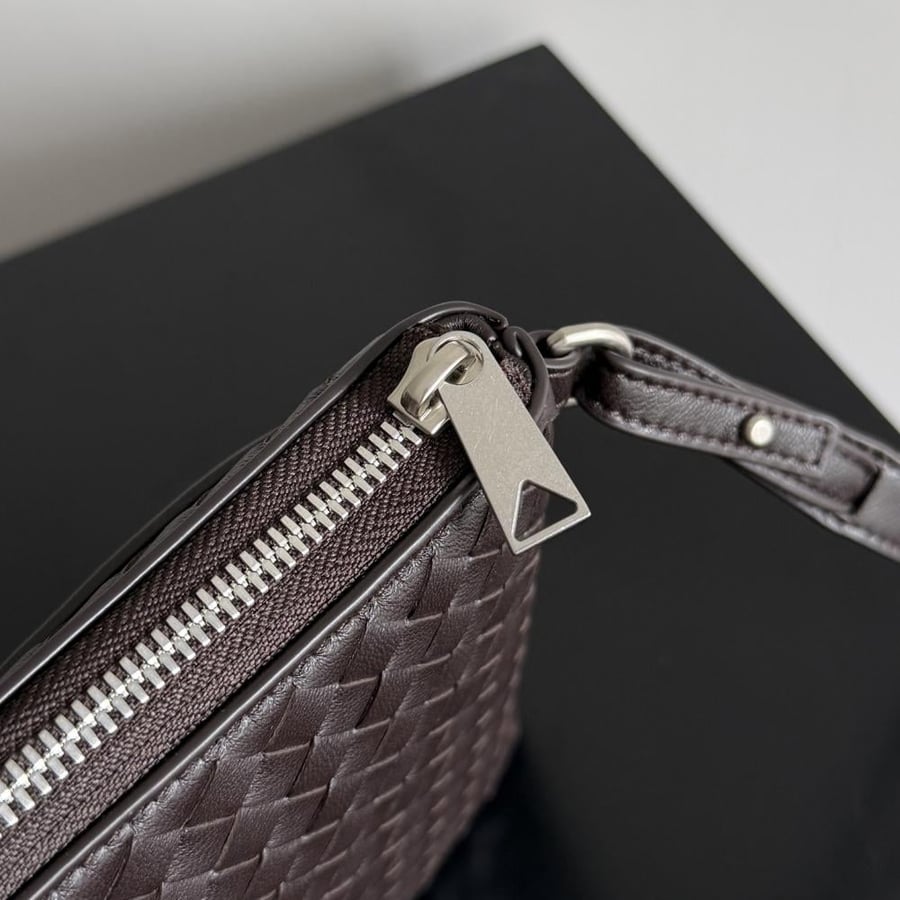 شنطة بوتيغا BOTTEGA prism