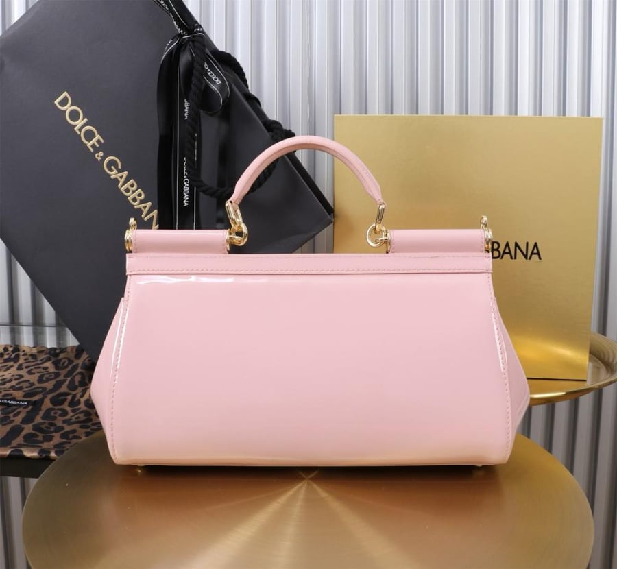 شنطة دولتشي اند غابانا Elongated Sicily handbag