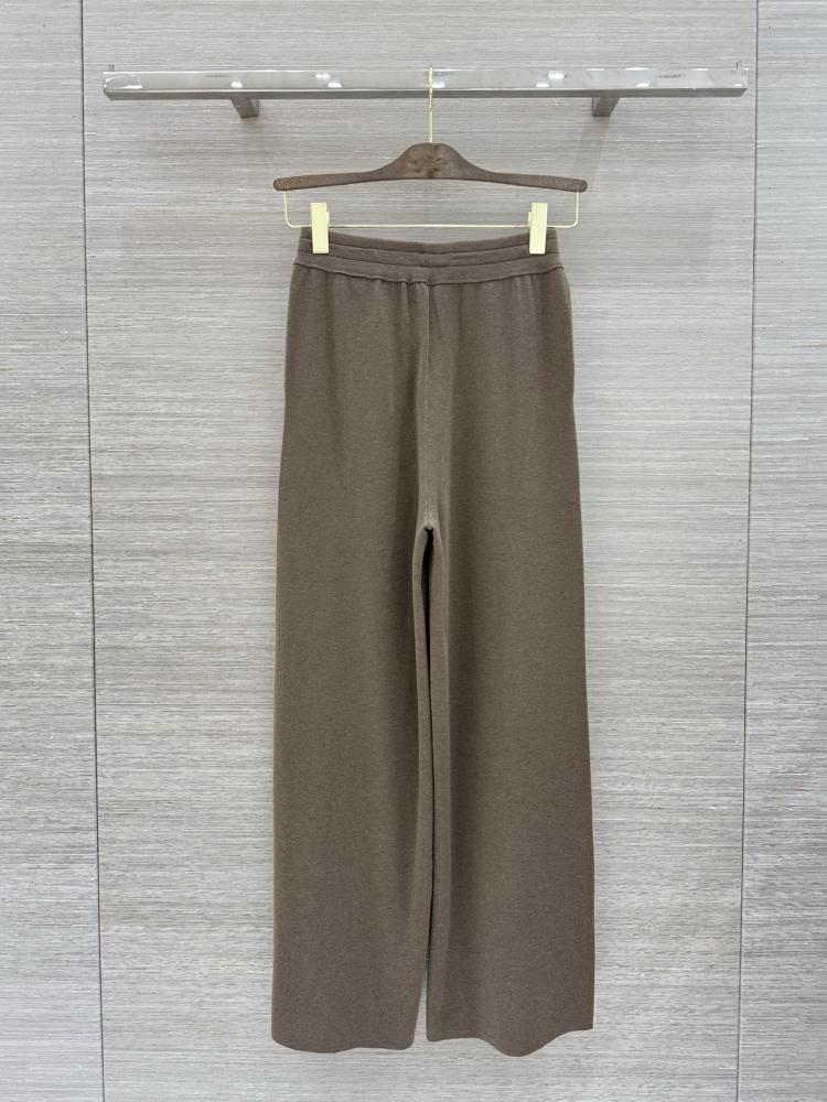 طقم Brunello cucinelli