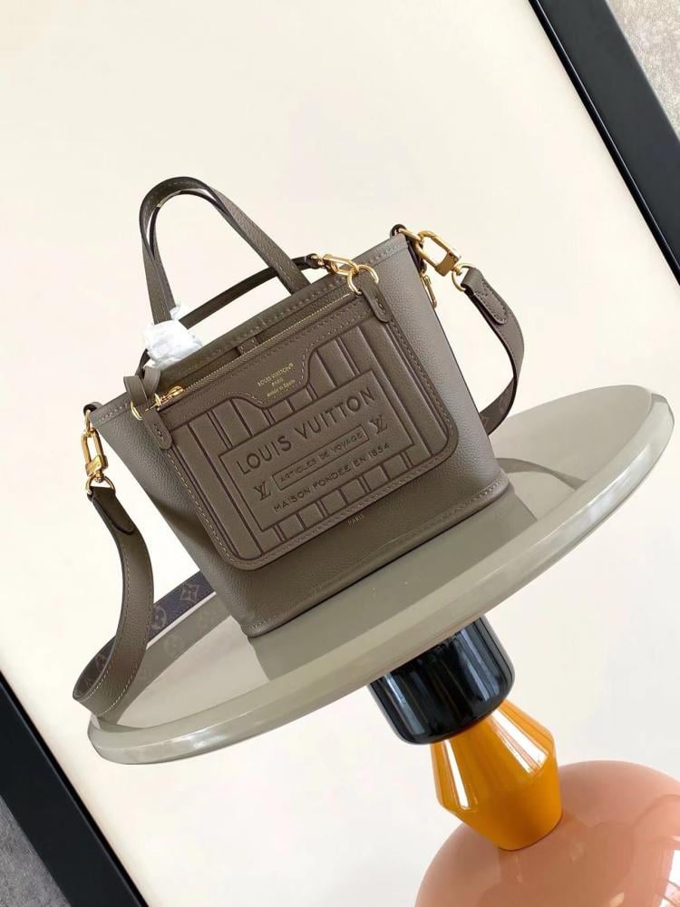 شنطة لويس فيتون Neverfull مقاس 24cm