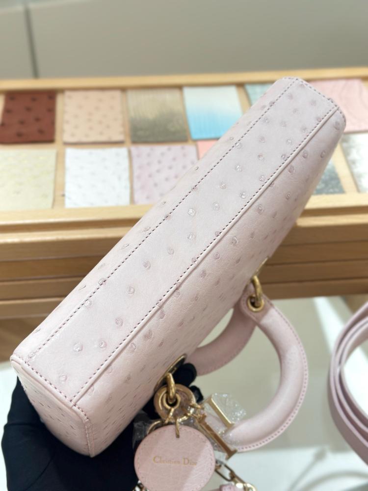 شنطة ديور Lady Ostrich Skin Dior مقاس 26cm
