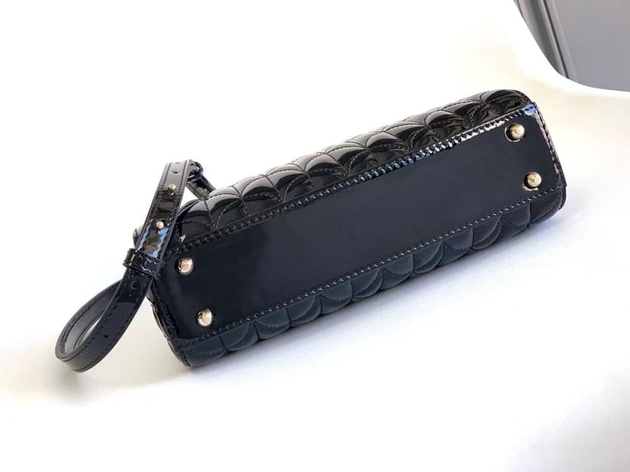 شنطة بولغاري SERPENTINE DUO TOP HANDLE مقاس 21.5cm