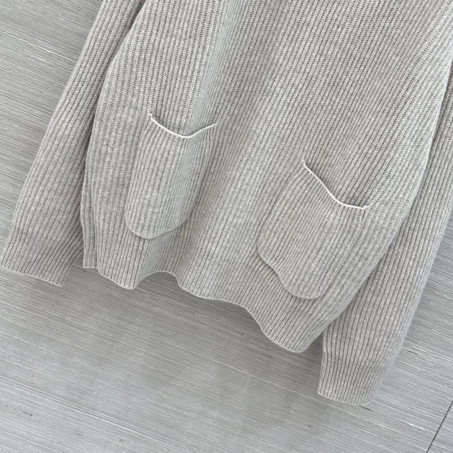 طقم Brunello cucinelli