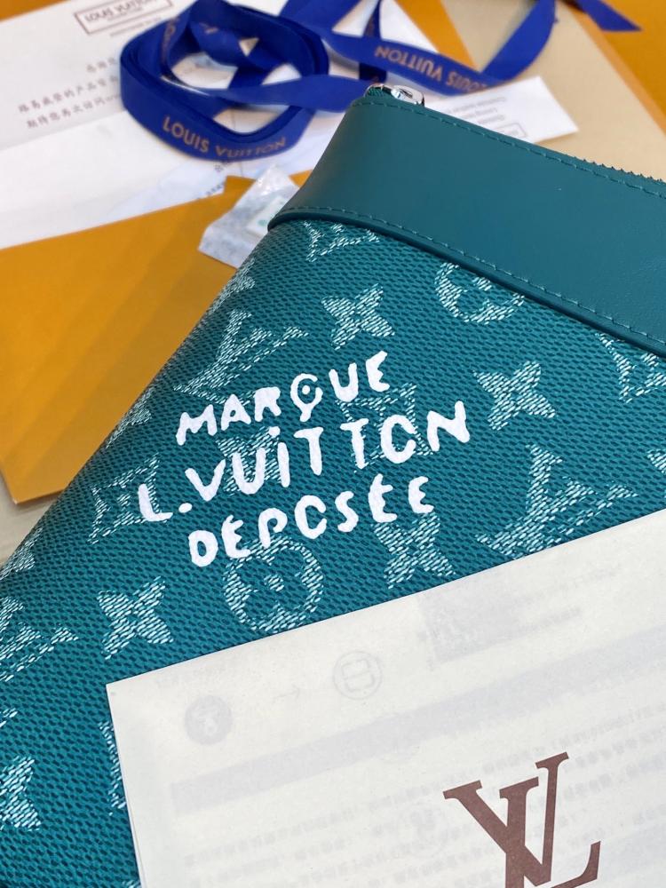 باوتش لويس فيتون Louis Vuitto