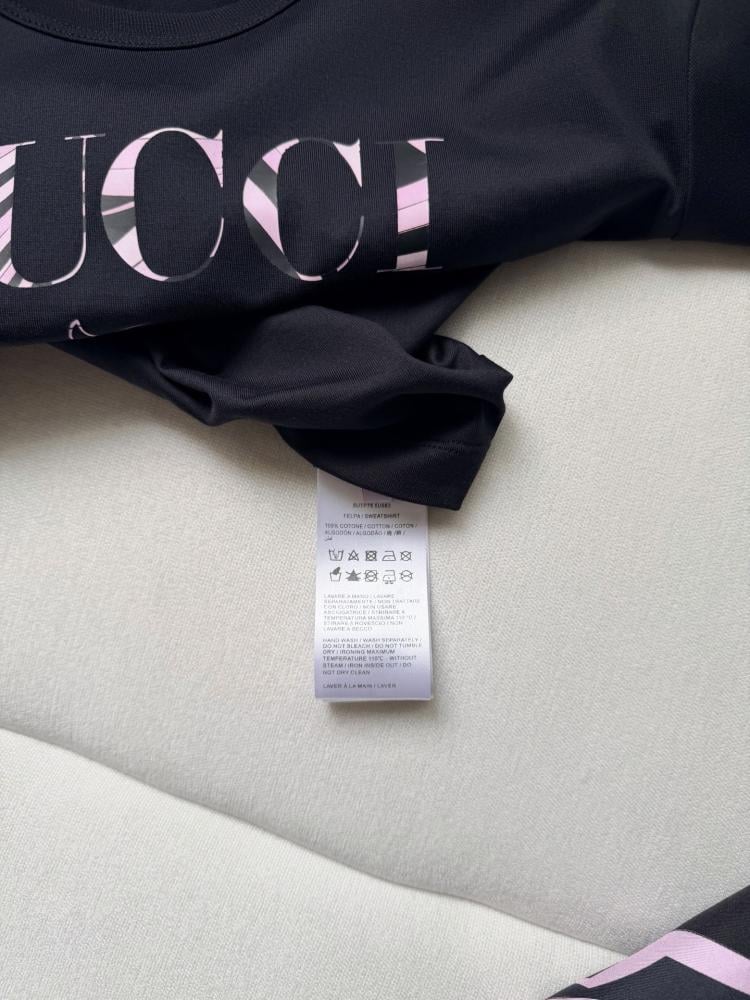 تيشيرت Pucci.