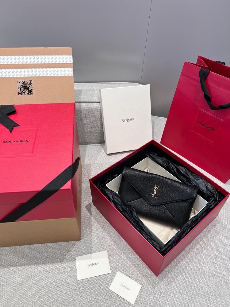 شنطة سان لوران LE Cassandre Saint Laurent
