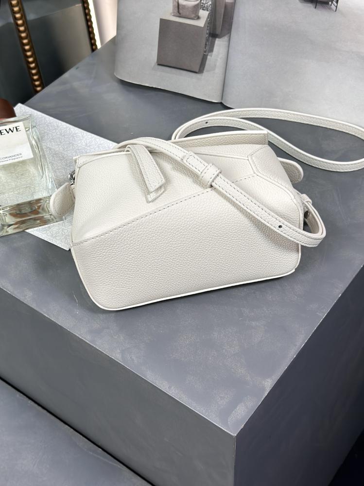Loewe Puzzle Edge Mini bag