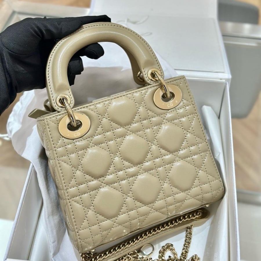 شنطة ديور Lady Dior مقاس 17cm