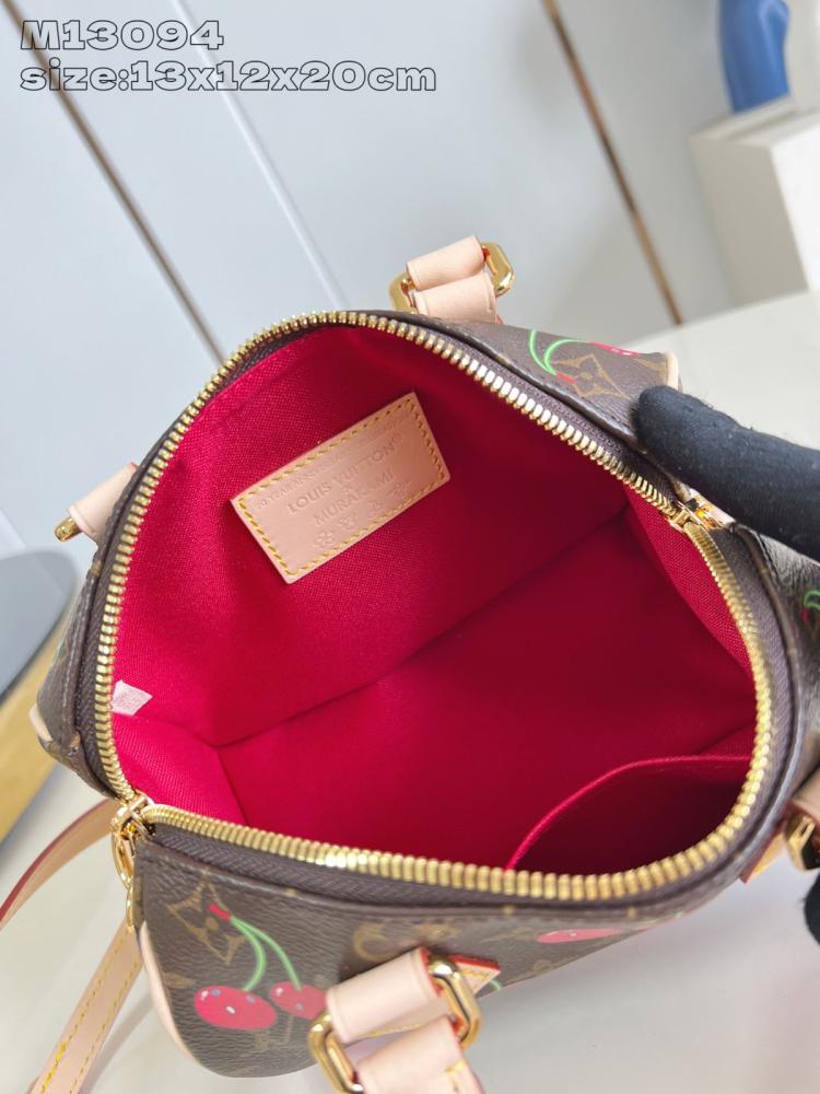 شنطة لويس فيتون Speedy Bandoulière مقاس 20