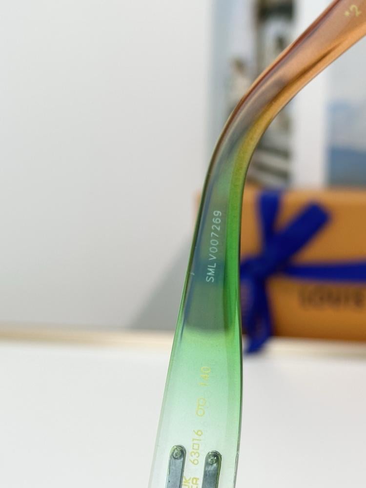 نظارة لويس فيتون
