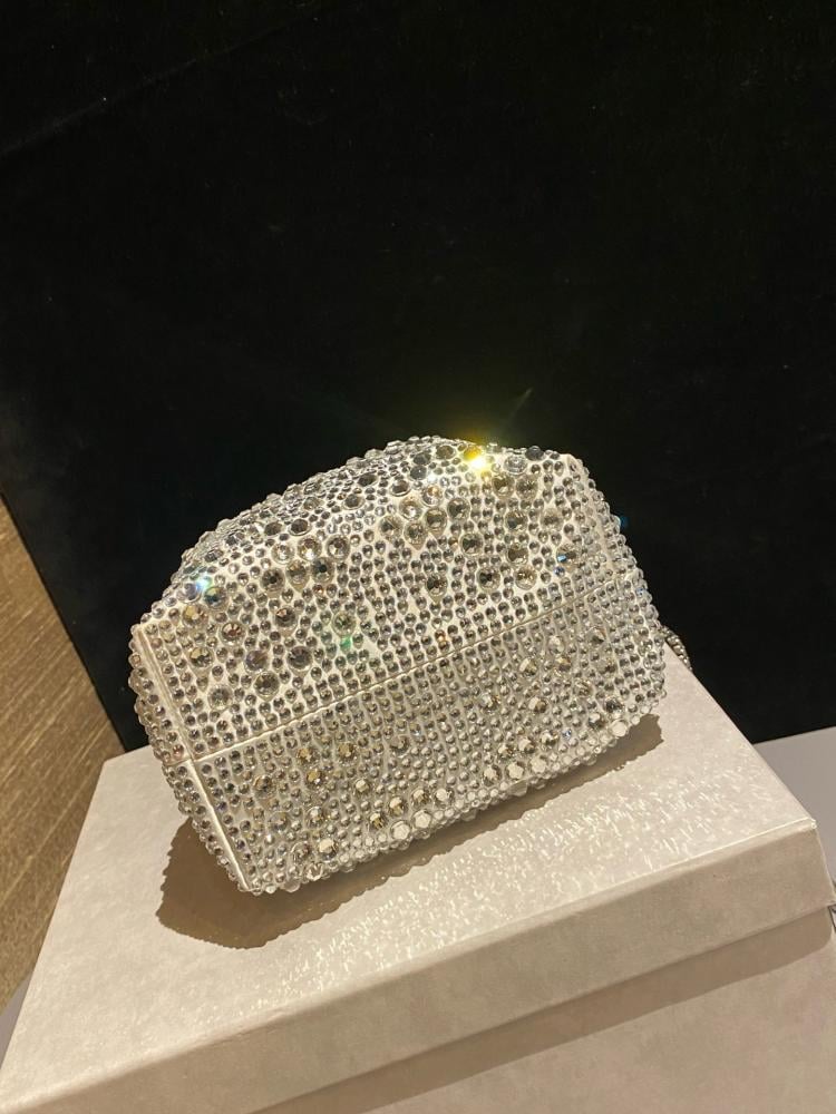 شنطة جيمي تشو Bon Bon