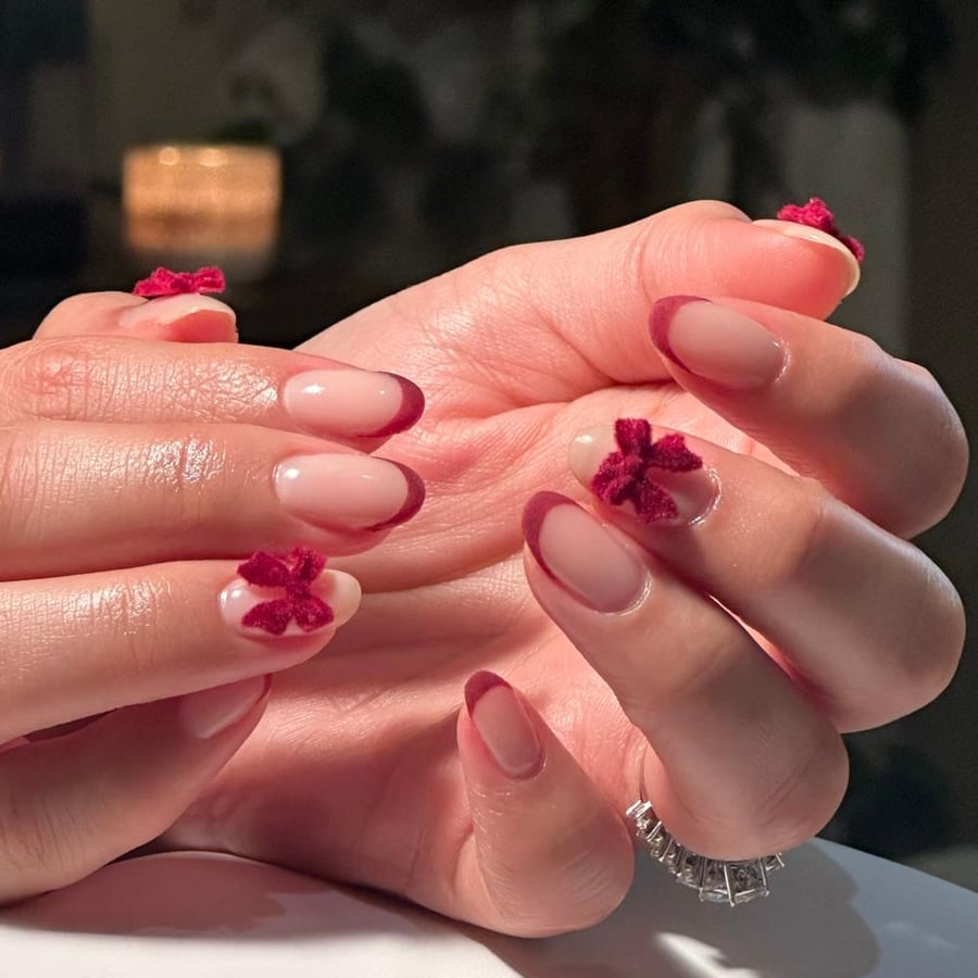 Velvety nails