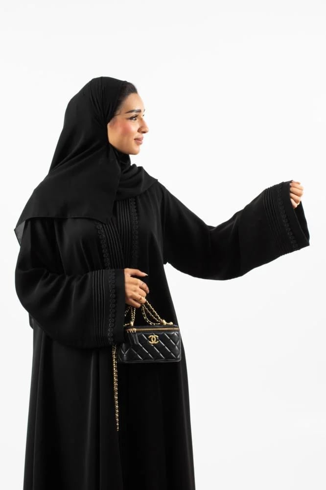 Tiraz abaya – light crepe with cotton in front and on the sleeves
