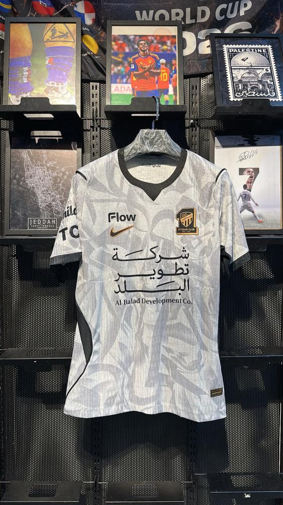 تي شيرت نادي الاتحاد الابيض26-27