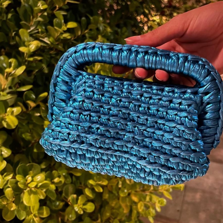 Blue clutch