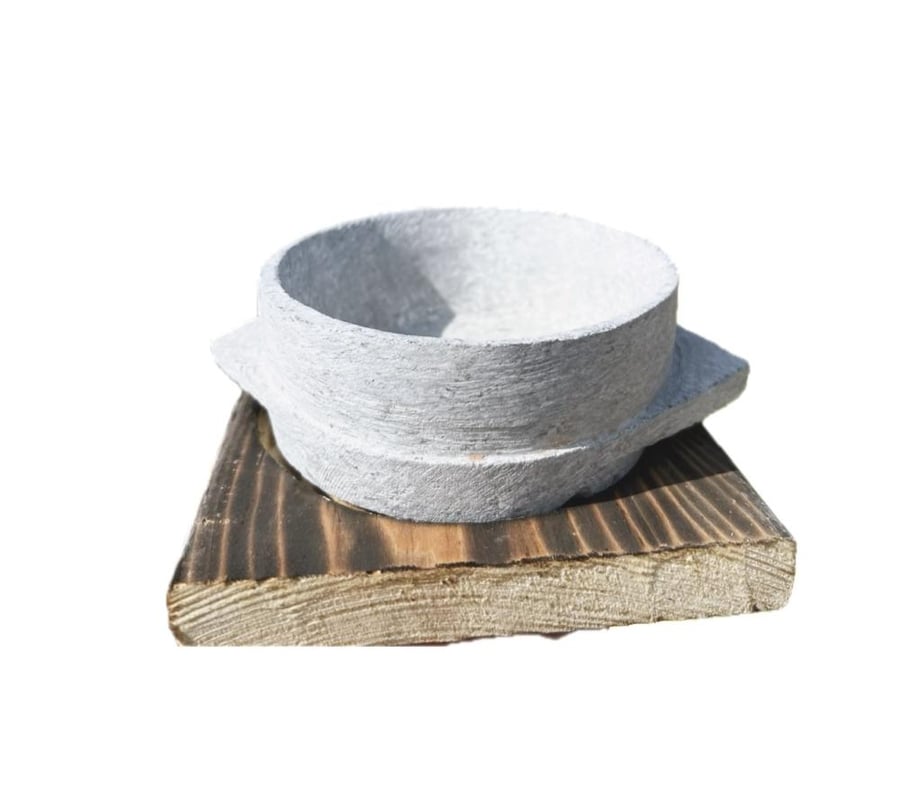Special offer: The tray with the wooden base