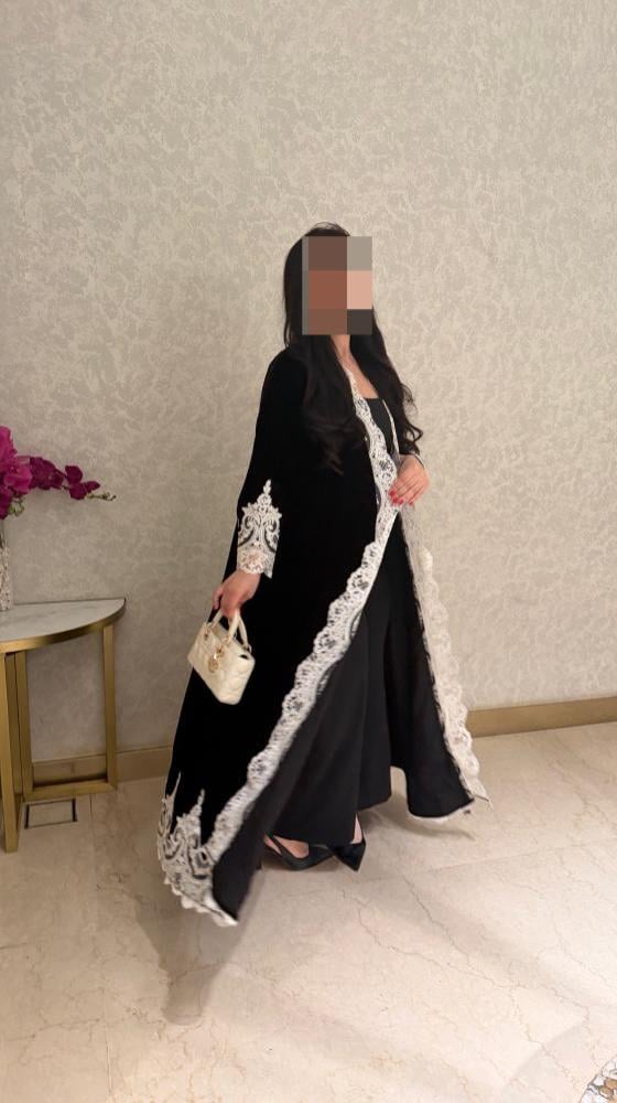 عباية مخمل نسائية شتوية