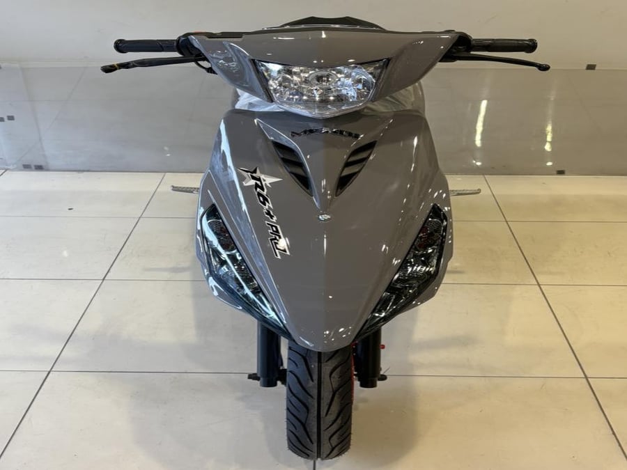 دراجة دباب مهدي ار سكس اللون رمادي 150CC- R6 motorcycle *{دراجة ( مهدي) R6 }* بطاقة جمركية(لأجل استخراج اللوحة) *المواصفات * ١- حجم مكينة ١٥٠ الدراجة حاصلة على شهادة المطابقة الخليجية GSO